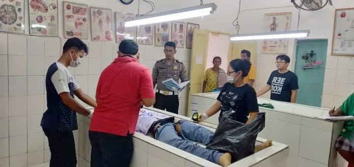 seorang_pelajar_smu_tanah_jawa_tewas_ditabrak_innova
