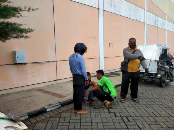 seorang_wanita_coba_bunuh_diri_bukan_urusan_mu_ini_biar_aku_mati