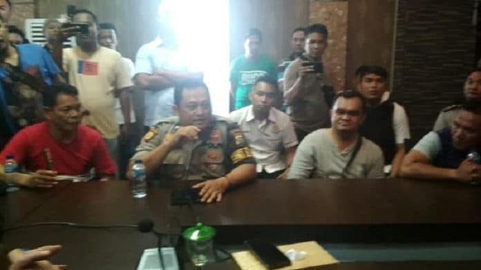 seorang_warga_tewas_ditembak_di_mapolres_meranti_riau