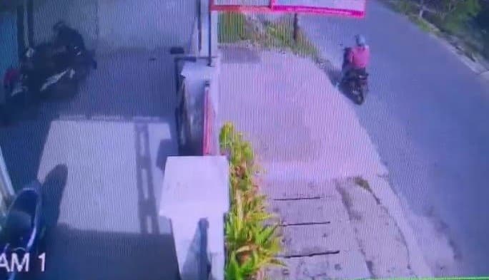 sepeda_motor_dicuri_dari_kos_kosan_di_kawasan_babura