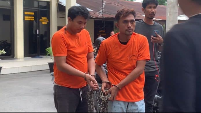 sepeda_motor_guru_les_dan_pedagang_raib_polisi_bekuk_2_pelaku