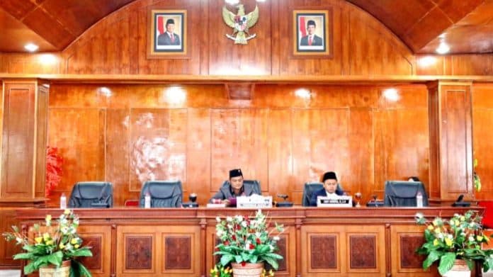 sepekan_ditarget_pimpinan_dan_akd_dprd_taput_ditentukan