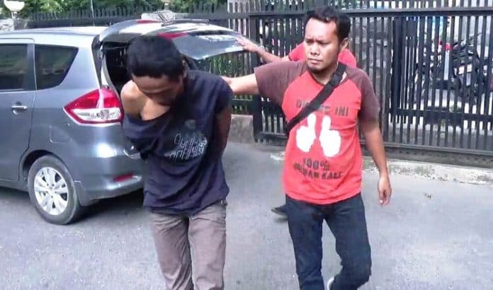 seret_seorang_nenek_pencuri_hp_dibekuk_polsek_sunggal