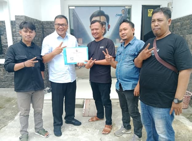 serikat_tukang_gigi_deli_serdang_apresiasi_dr_asri_ludin_tambunan