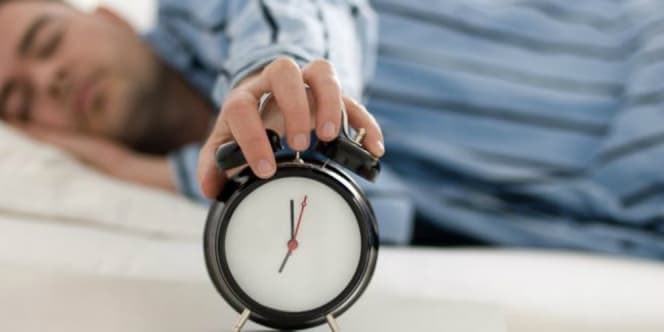 sering_telat_ke_kantor_berikut_fakta_alarm_tubuh_untuk_bangun_pagi