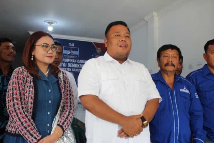 serius_ikuti_pilkada_samosir_freddy_paulus_situmorang_daftar_ke_demokrat