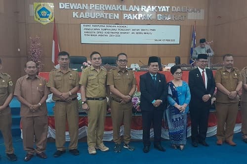 serru_berutu_dilantik_jadi_anggota_dprd_pakpak_bharat_paw