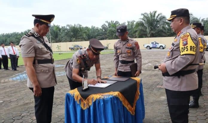 sertijab_dipimpin_kapolres_palas_kapolsek_sosa_dijabat_iptu_mulyadi