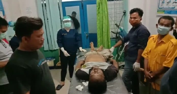 sesak_nafas_pedagang_lemang_di_deliserdang_tewas_di_bawah_pohon_sawit