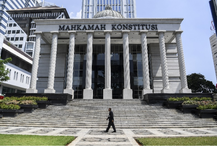 setelah_uu_ciptaker_diteken_jokowi_kspi_ajukan_gugatan_ke_mk
