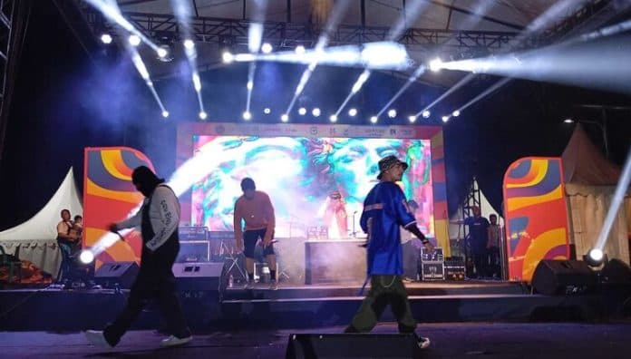 siantar_hip_hop_unjuk_kebolehan_di_panggung_siantar_culture_show