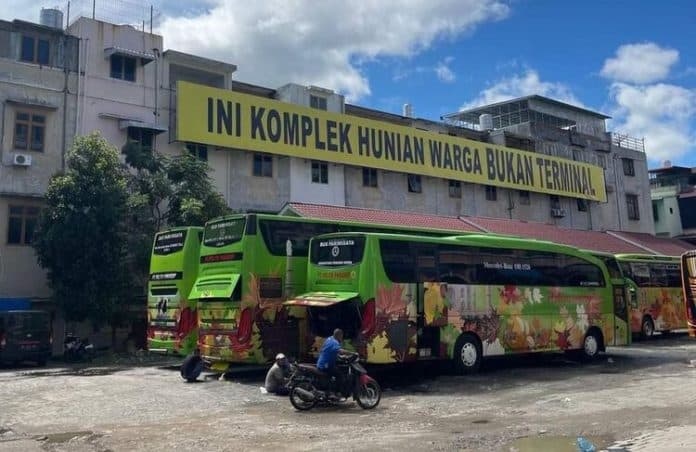 sidang_mediasi_dengan_warga_sbc_perusahaan_paradep_absen