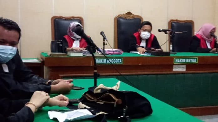 sidang_perkara_korupsi_rp248_m_mantan_kacab_pt_bsm_gajah_mada_medan_lanjut