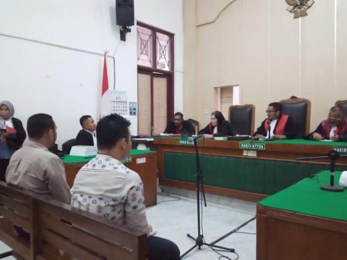 sidang_tuntutan_komisioner_bawaslu_medan_nonaktif_dan_rekanan_kasus_pemerasan_ditunda