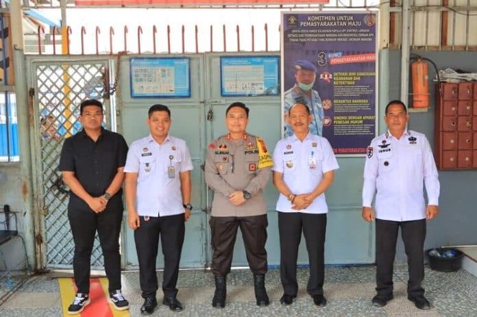 silaturahmi_kapolres_labuhanbatu_kunjungi_lapas_rantauprapat