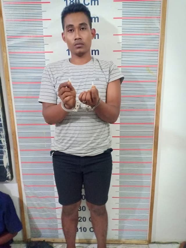 simpan_sabu_sabu_pemuda_desa_ditangkap_polisi