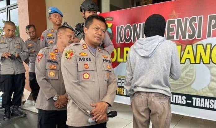 siswa_berusia_13_tahun_nekat_bakar_sekolah_kejiwaanya_bakal_diperiksa_polisi