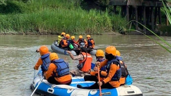siswa_smp_yang_hanyut_di_sungai_ular_akhirnya_ditemukan_meninggal_dunia