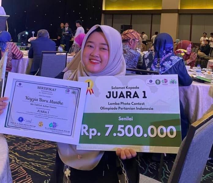 siswi_labura_juarai_kontes_olimpiade_pertanian_indonesia