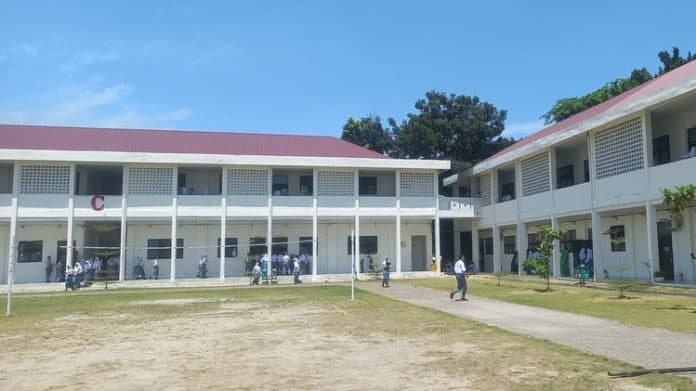 sma_di_medan_implementasi_penghapusan_jurusan_ipa_dan_ips