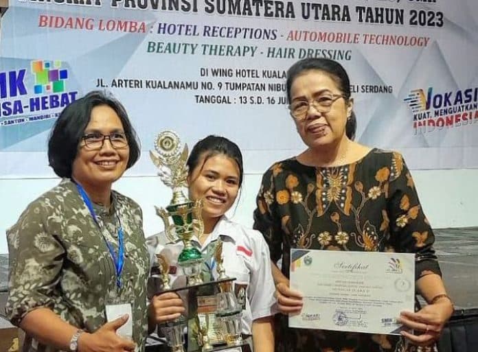 smkn_3_kota_pematang_siantar_raih_juara_dua_lks_provinsi_sumatera_utara_2023_bidang_beautytherapy