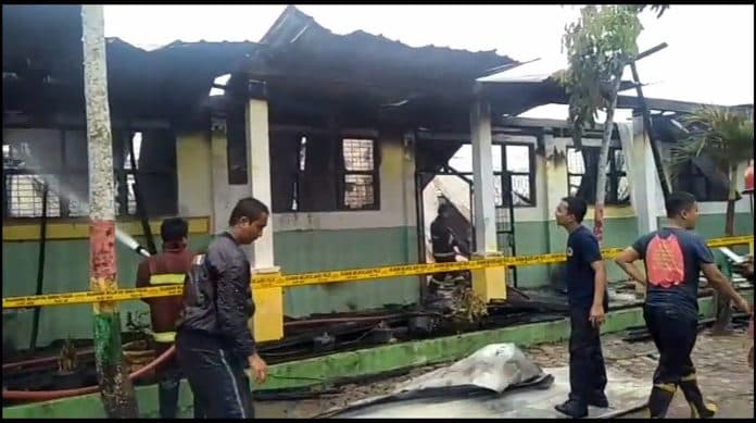 smp_negeri_6_terbakar_ludes_dilalap_api_4_ruang_kelas_rusak_berat