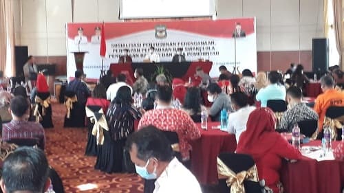 snack_tanpa_ikuti_acara_hingga_selesai_itu_merugikan_keuangan_negara