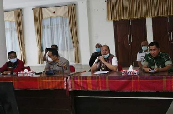 soal_corona_bupati_taput_sampaikan_informasi_yang_benar_dan_mengedukasi