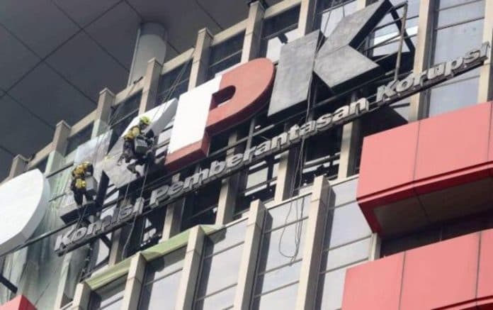 soal_kasus_korupsi_eks_mentan_kpk_telusuri_dana_ke_dpr_ri