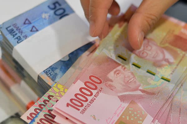 sore_ini_rupiah_menguat_usai_bank_sentral_beri_stimulus