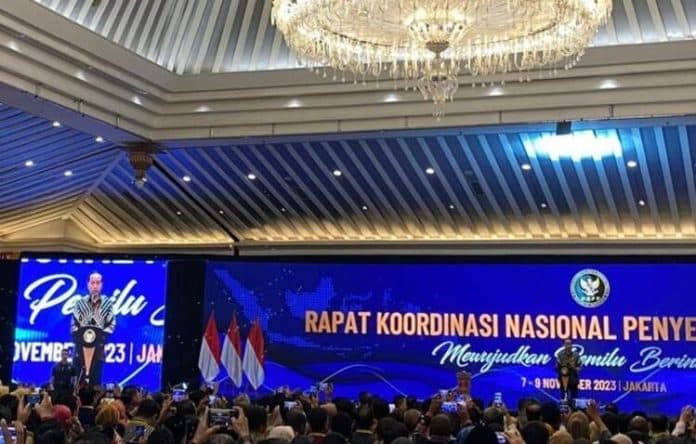 soroti_jumlah_seluruh_tps_jokowi_ingatkan_tantangan_besar_pemilu_2024