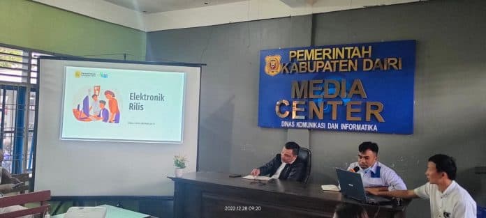 sosialisasi_e_rilis_dinas_kominfo_dairi_dipertanyakan_wartawan_ini_penyebabnya