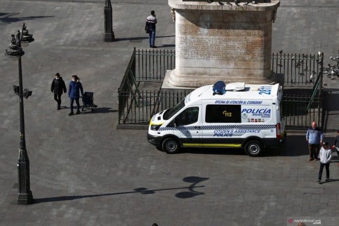 spanyol_laporkan_838_kematian_sehari_akibat_korona