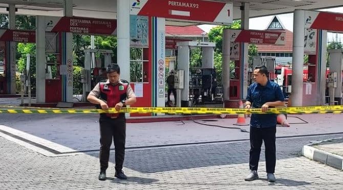 spbu_undip_semarang_meledak_lima_pom_pengisi_bbm_rusak