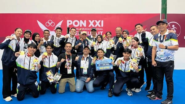 squash_jawa_barat_kawaninkan_emas_beregu_putra_putri