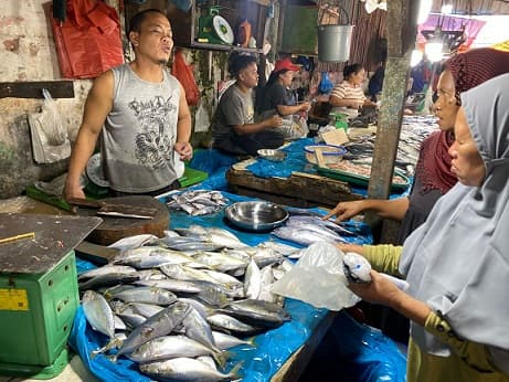 stabilitas_harga_bahan_pokok_di_pasar_gambir_tembung