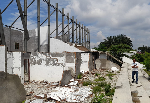 stadion_sangnawaluh_siantar_terbengkalai_dan_hancur_lebur