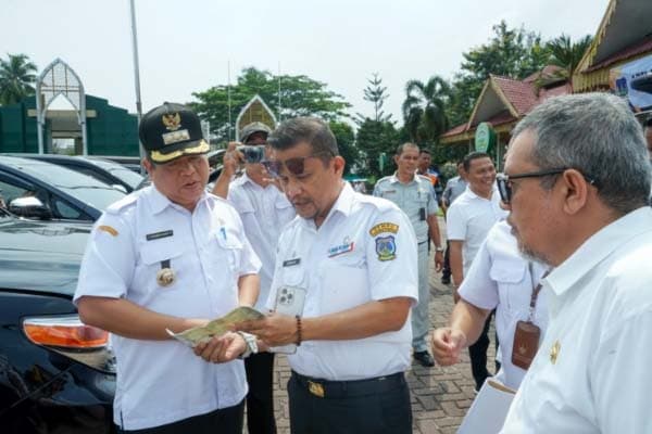 staf_dan_pejabat_pemko_tebing_tinggi_diminta_jaga_serta_rawat_kendaraan_dinas
