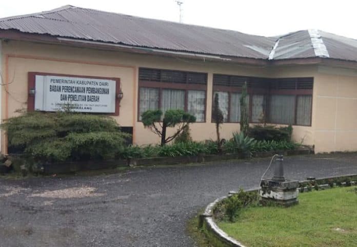 status_kepala_bappeda_dipertanyakan_pasca_dilelang_pemkab_dairi_proses_plt