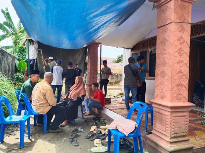 suasana_haru_selimuti_rumah_asiyah_sinta_dewi_hasibuan_yang_jasadnya_ditemukan_membusuk_di_bandara_kualanamu