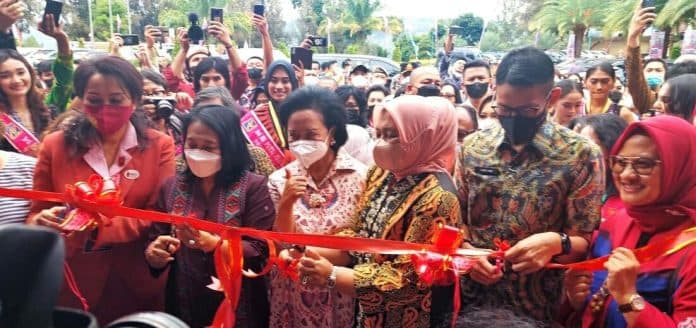summit_w20_di_parapat_resmi_dibuka_prioritas_utama_promosikan_kesetaraan_perempuan_di_seluruh_dunia