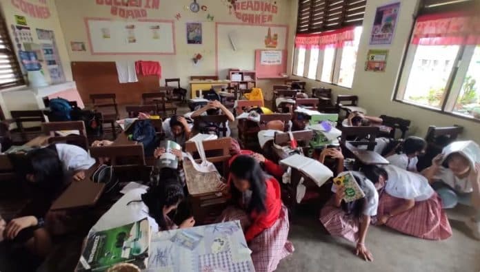 survei_geologi_as_gempa_guncang_filipina_selatan_60_magnitudo_potensi_gempa_susulan