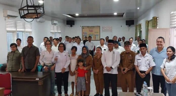 susanti_dewayani_berangkatkan_kontingen_pesparawi_sumut_2024