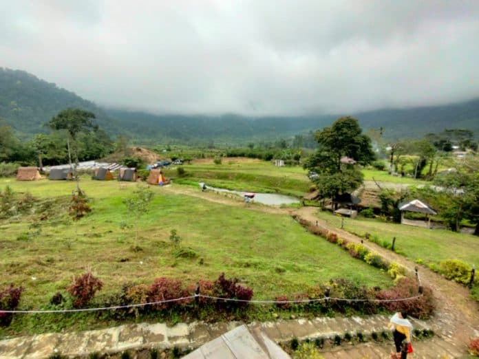 svraga_simelir_lokasi_camping_sejuk_di_langkat_berada_di_lembah_perbukitan