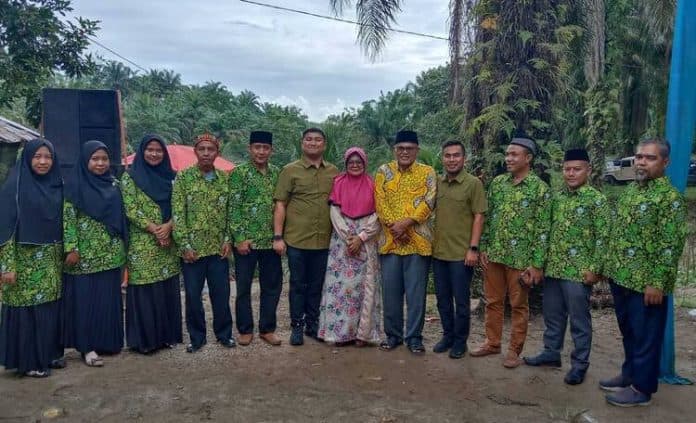 syukuran_dilantik_anggota_dprd_ini_ajakan_wakil_ketua_dmi_labura_di_pilkada_2024
