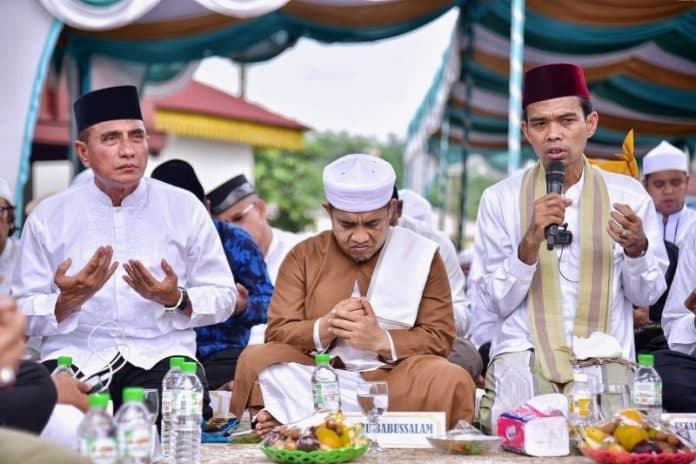 tabligh_akbar_di_besilam_gubernur_edy_dan_uas_doakan_kepulihan_tuan_guru_babussalam