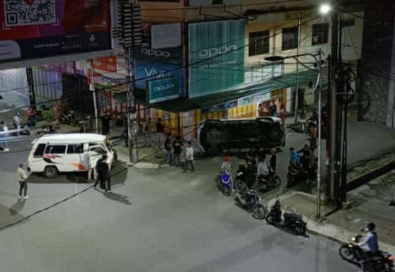tabrakan_dengan_l_300_pajero_sport_terbalik_di_jalan_wahidin_siantar