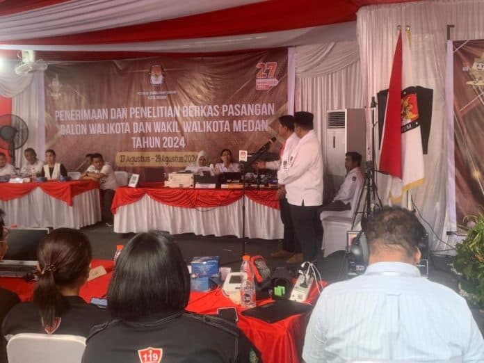 tagline_medan_berani_prof_ridha_abdul_rani_daftar_ke_kpu_medan