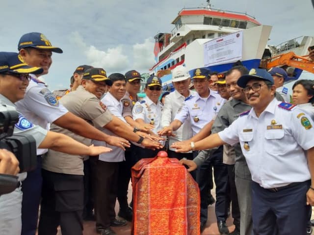 tahun_2020_kawasan_wisata_parapat_jadi_super_mewah