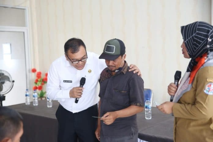 tahun_2025_dinkes_deli_serdang_targetkan_semua_warga_bisa_berobat_gratis